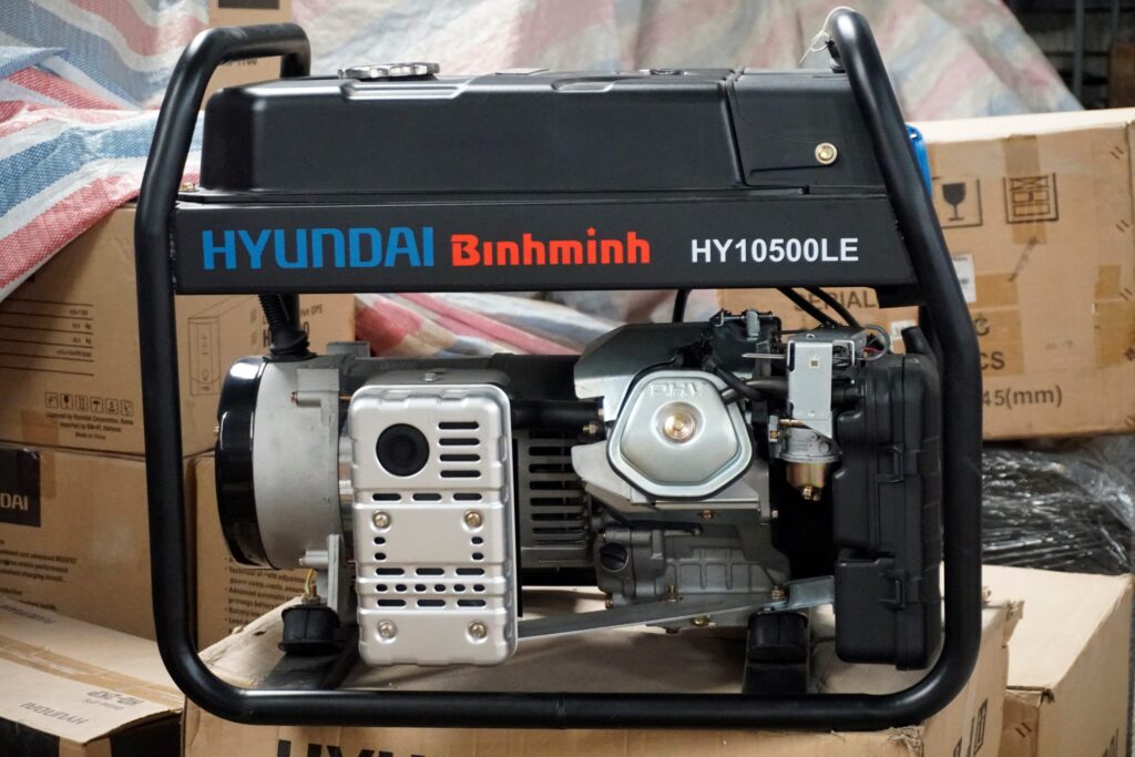 MÁY PHÁT ĐIỆN XĂNG 8.0 KW Máy trần, đề nổ